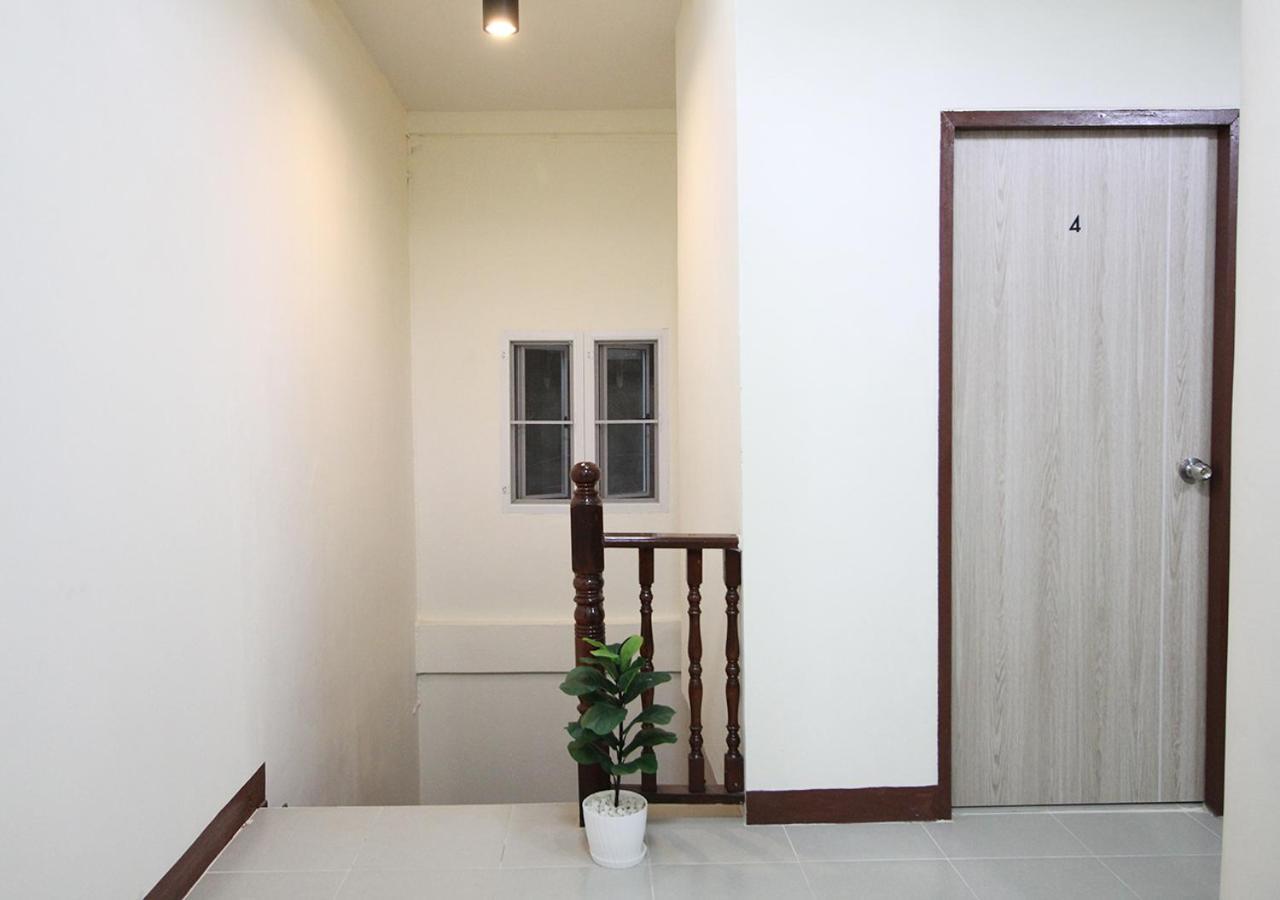 Chaiwat Hostel 曼谷 外观 照片